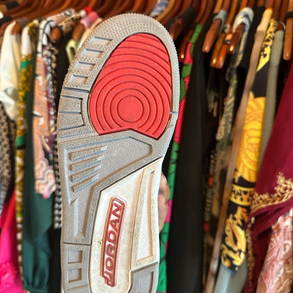 Air Jordan 3 Retro GS Fire Red 6.5Y - Picture 4 of 4